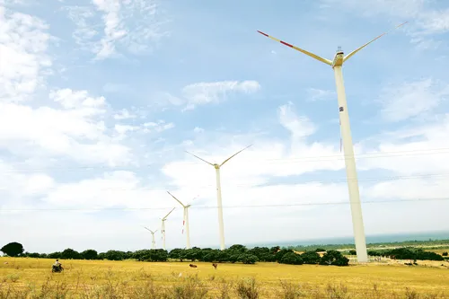 Trên lãnh thổ Việt Nam có 8,6% diện tích có thể khai thác điện gió. Trên lãnh thổ Việt Nam có 8,6% diện tích có thể khai thác điện gió.